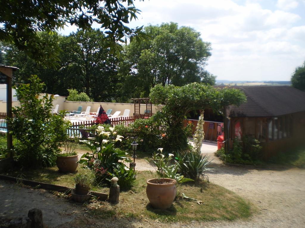 Camping Le Bois Jahan Brunelles Exterior foto